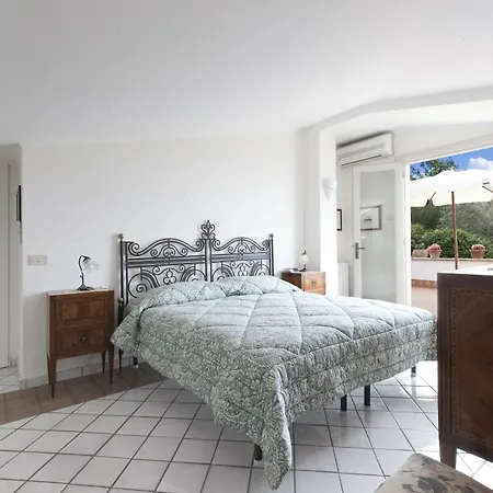 Aldoinsorrento Apartment *